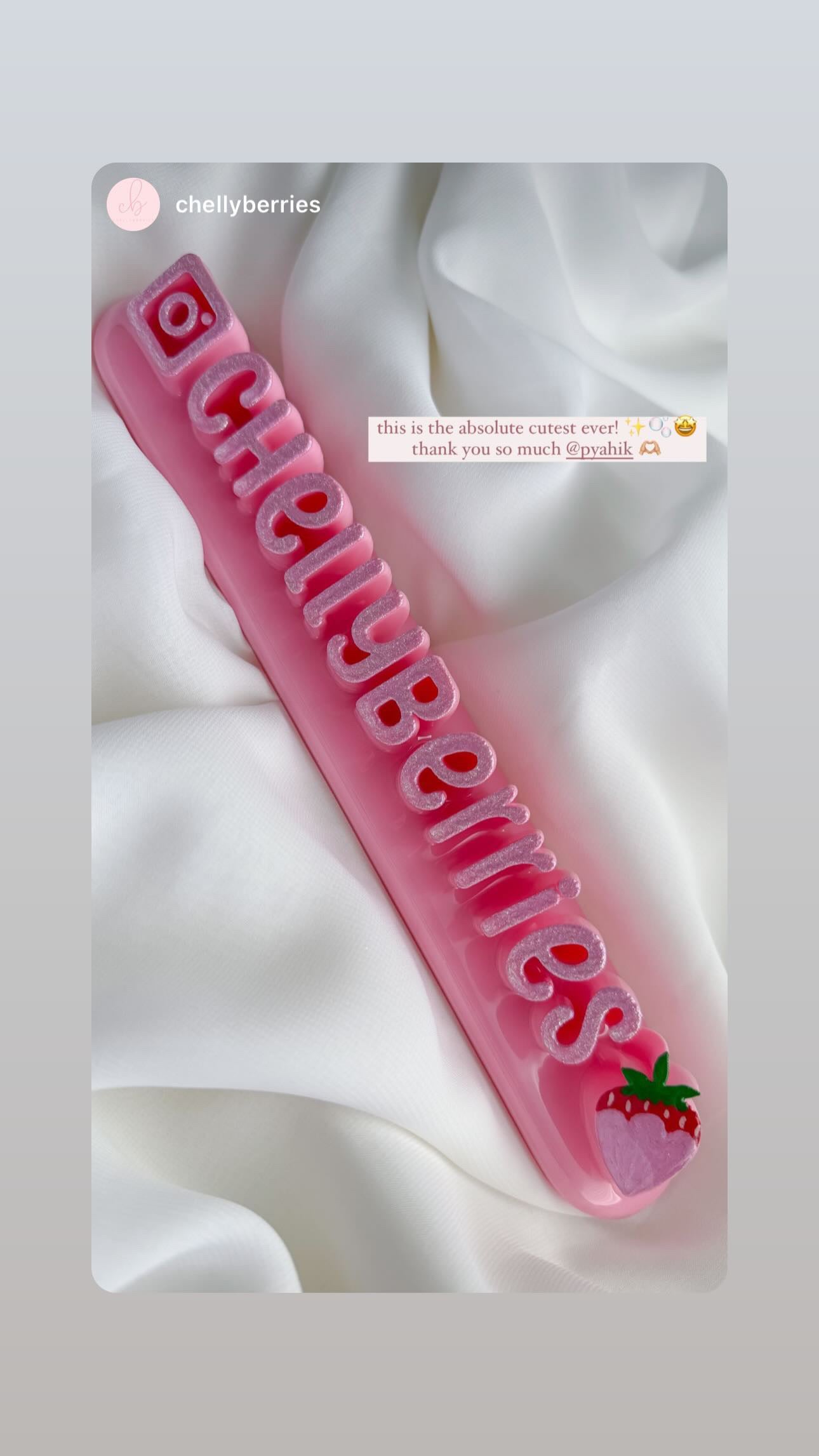 Light pink nameplate with Dipped Strawberry #60