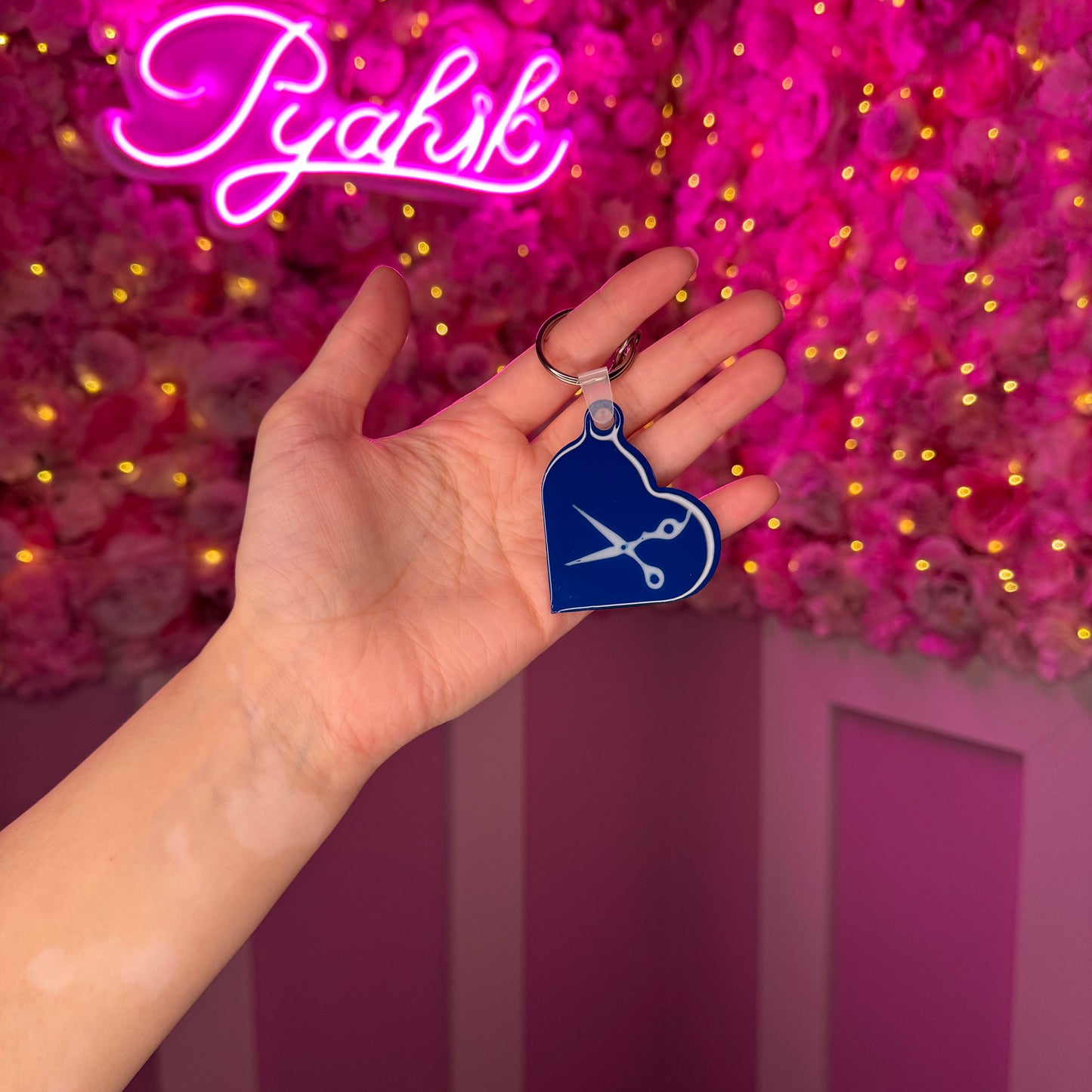 NFC Scissors Heart keychain Free US Delivery