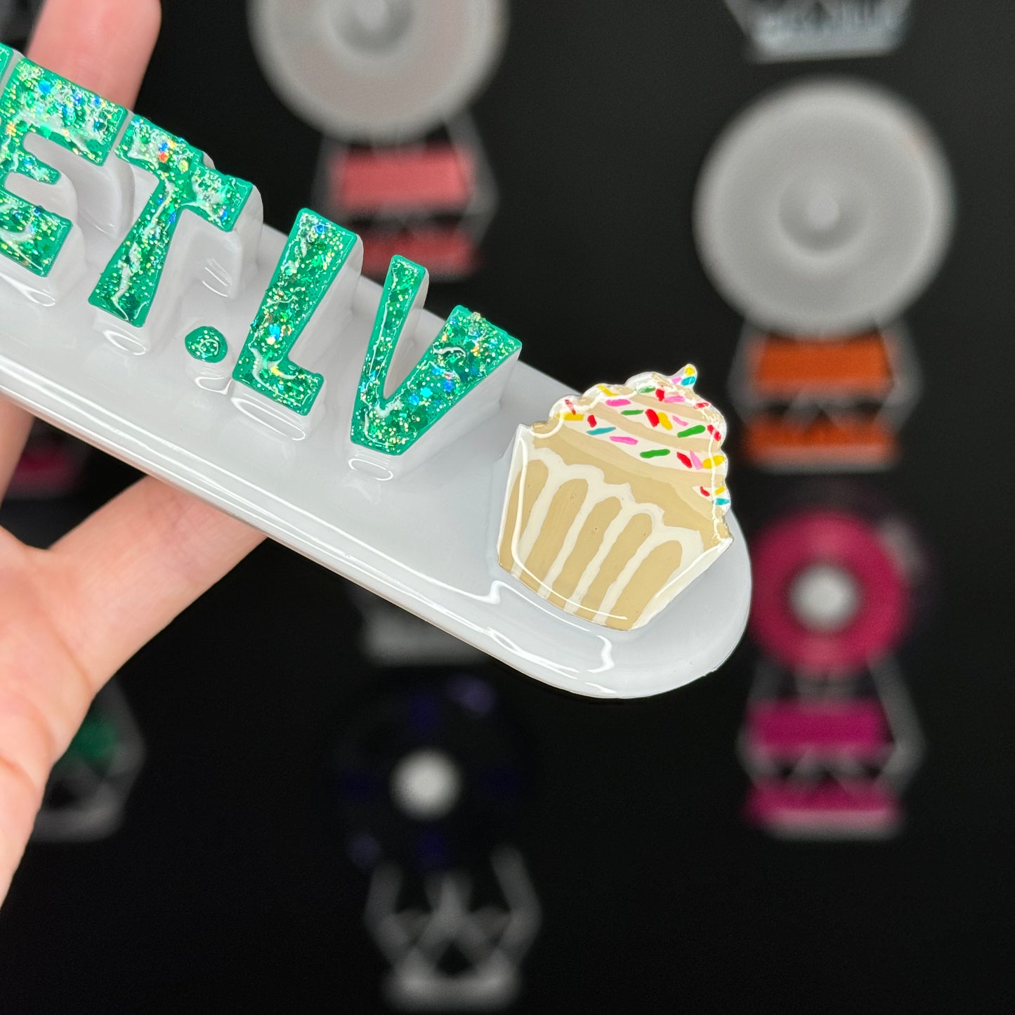 White nameplate with Cupcake #46