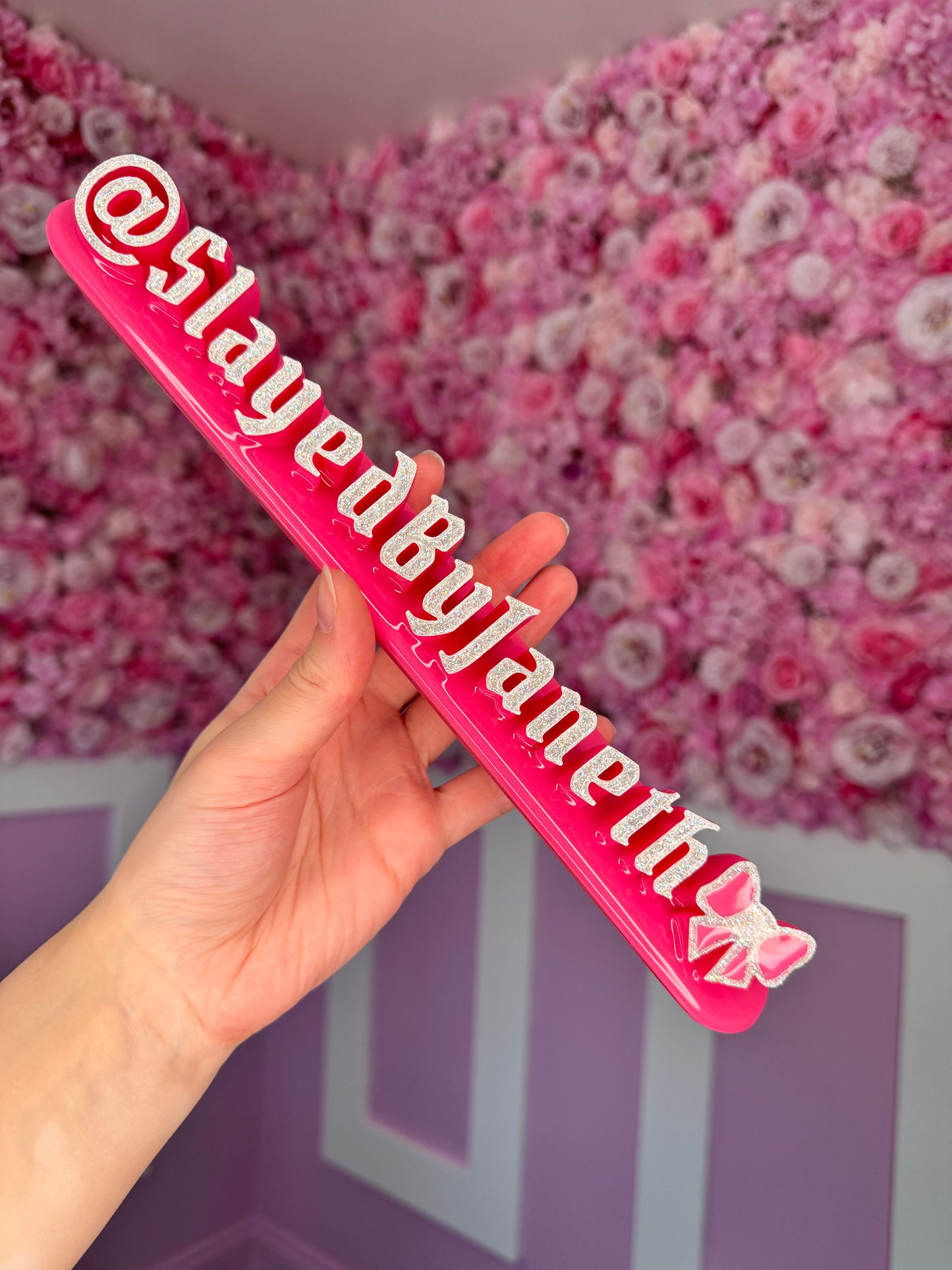 Hot Pink nameplate with Bow #48