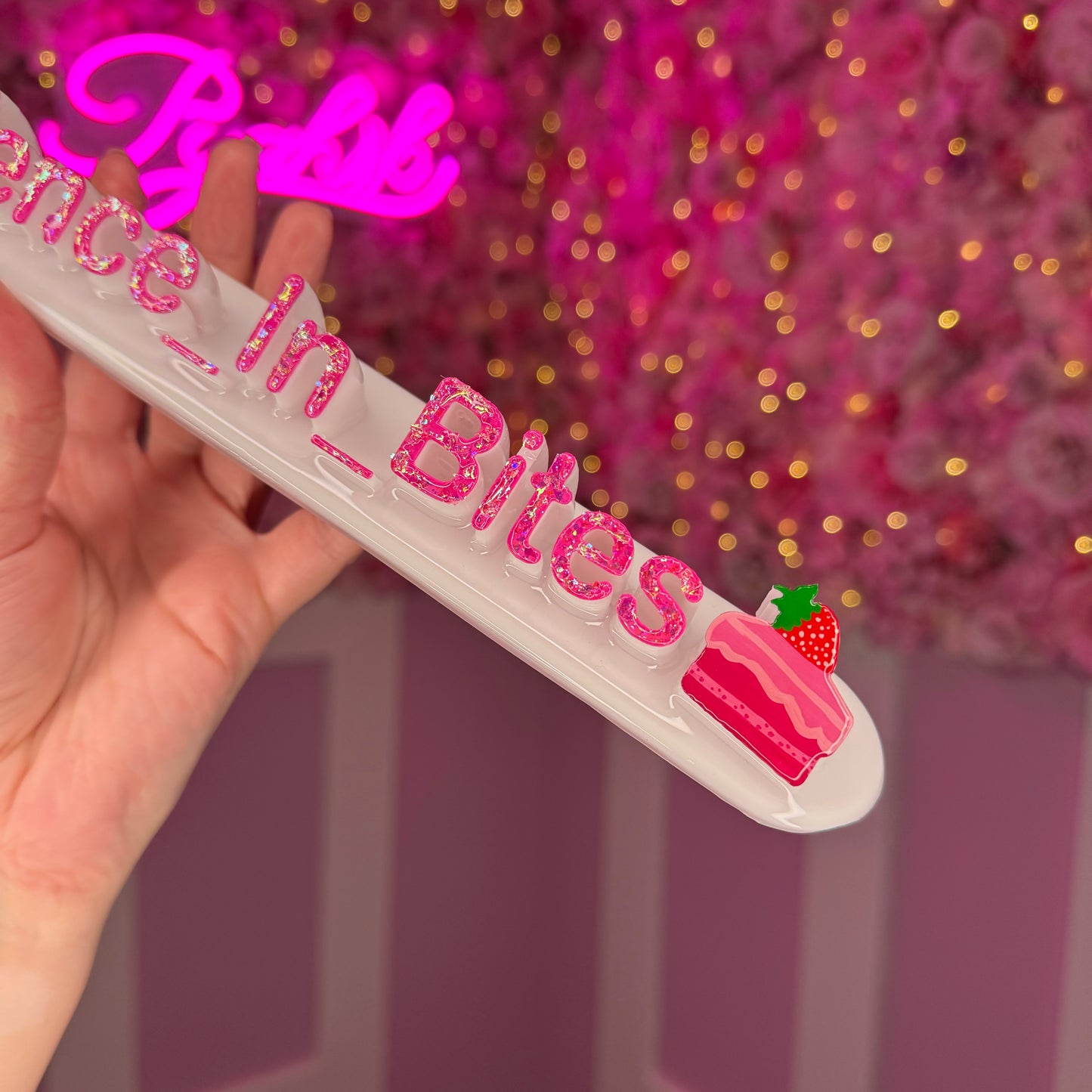 White nameplate with Cake #15