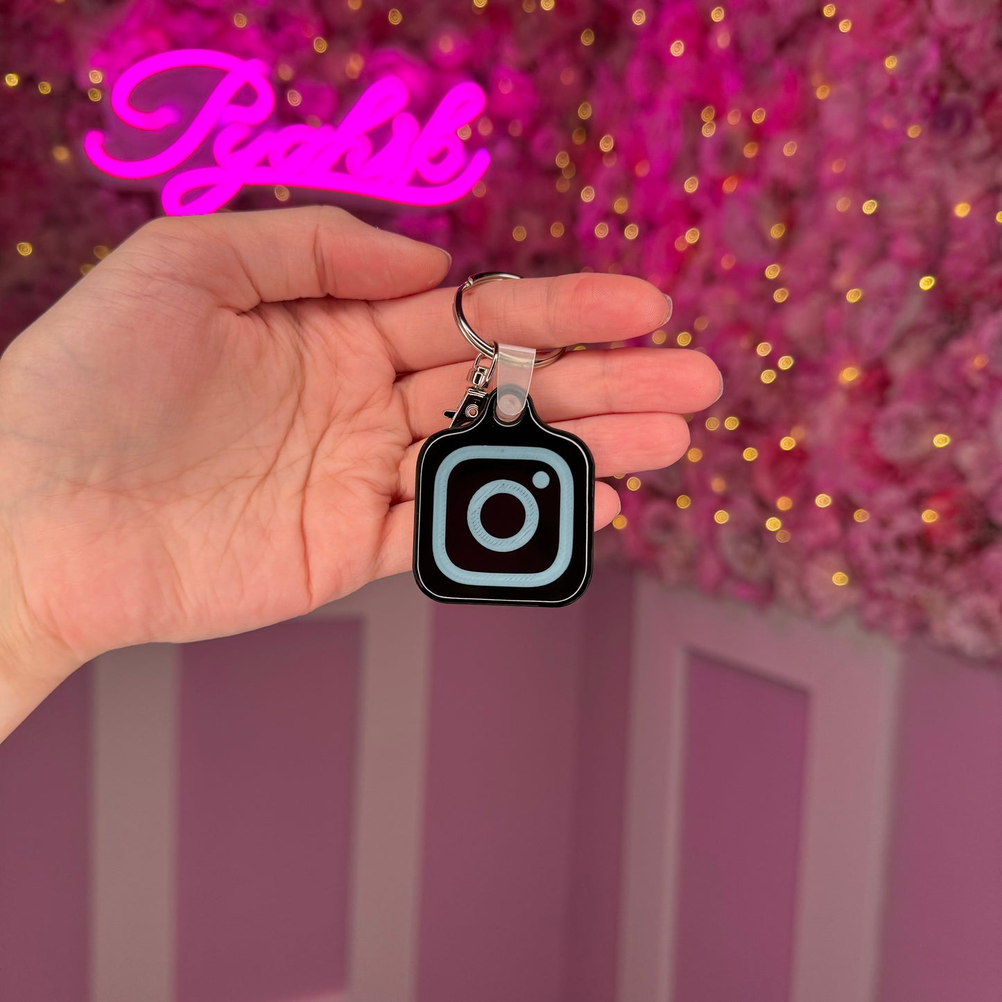 NFC Instagram keychain Free US Delivery
