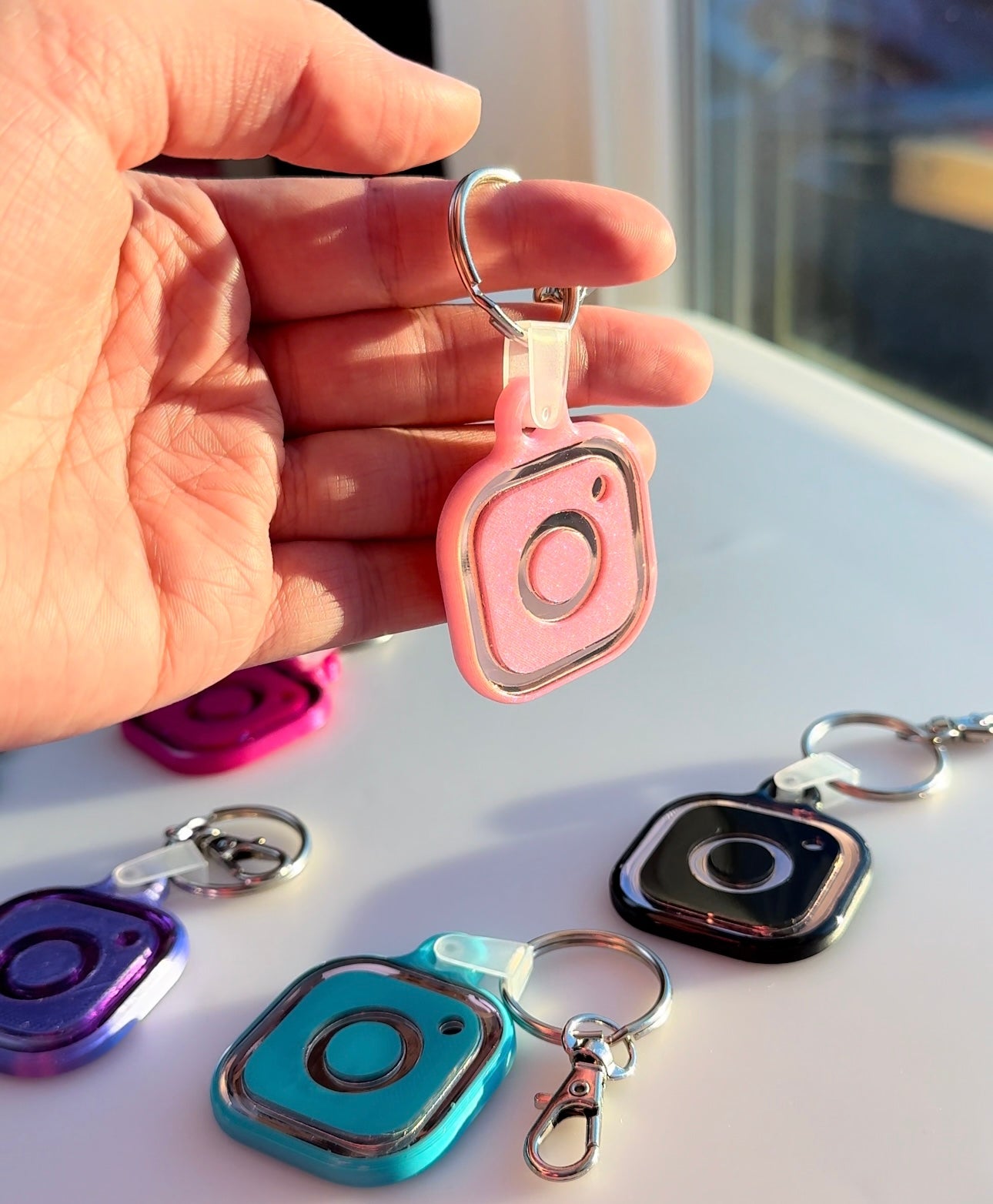 NFC Instagram with Mirror Logo KeyChain Free US Delivery