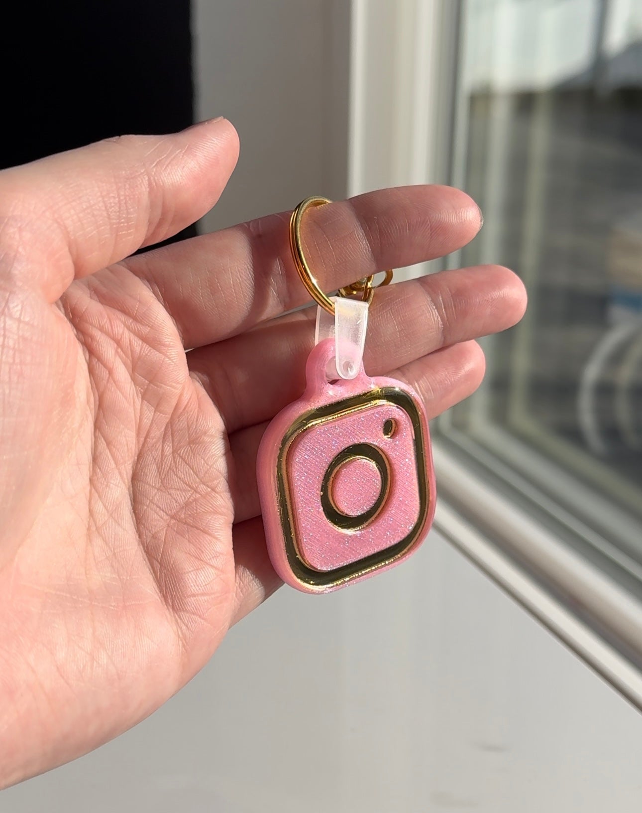 NFC Instagram with Mirror Logo KeyChain Free US Delivery