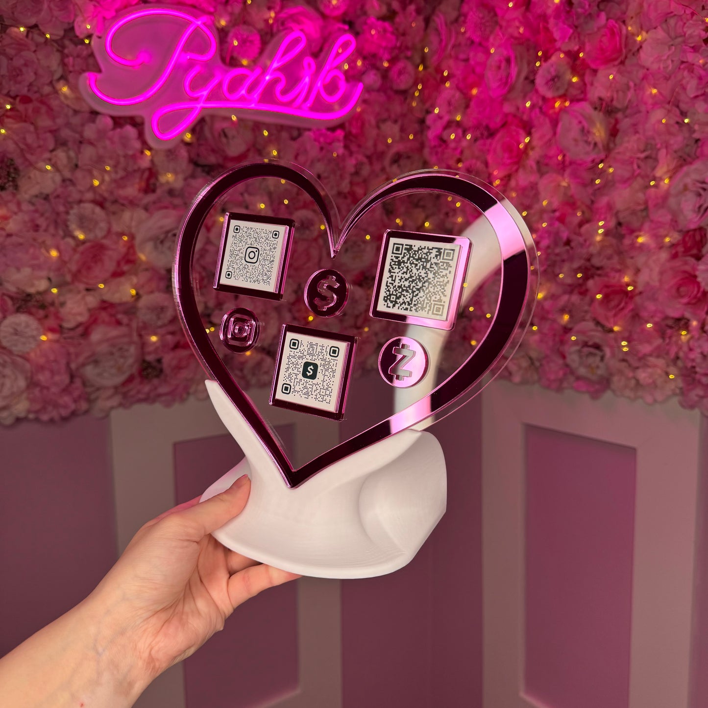 3 QR code acrylic Heart stand FREE US DELIVERY