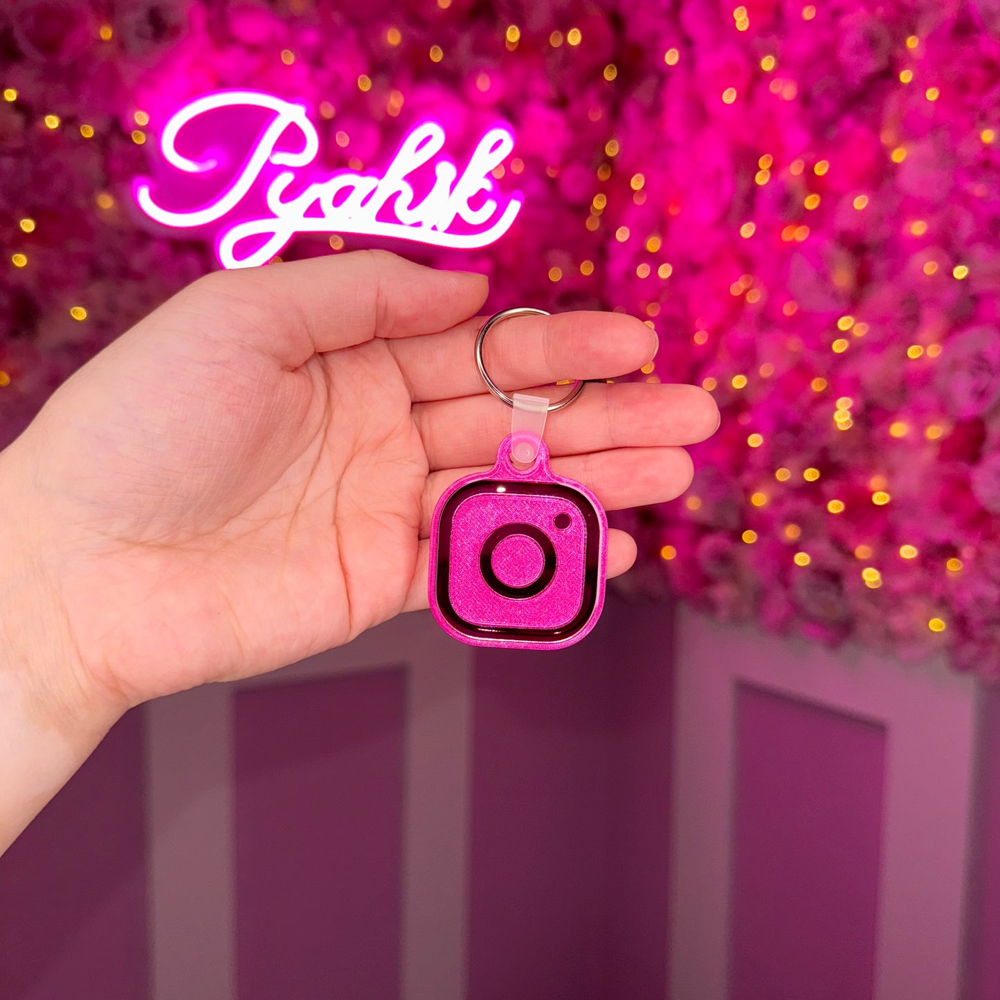 NFC Instagram with Mirror Logo KeyChain Free US Delivery